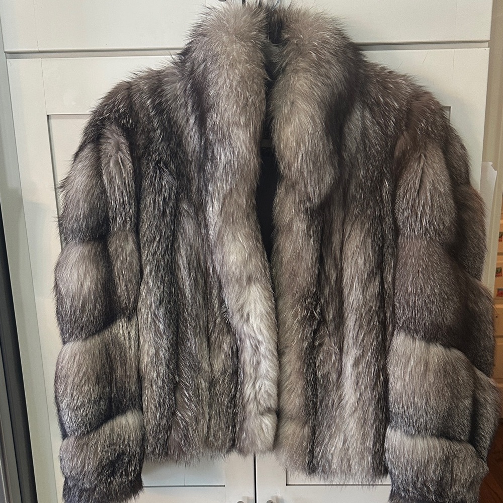 Luxurious Silver Fox Fur Coat